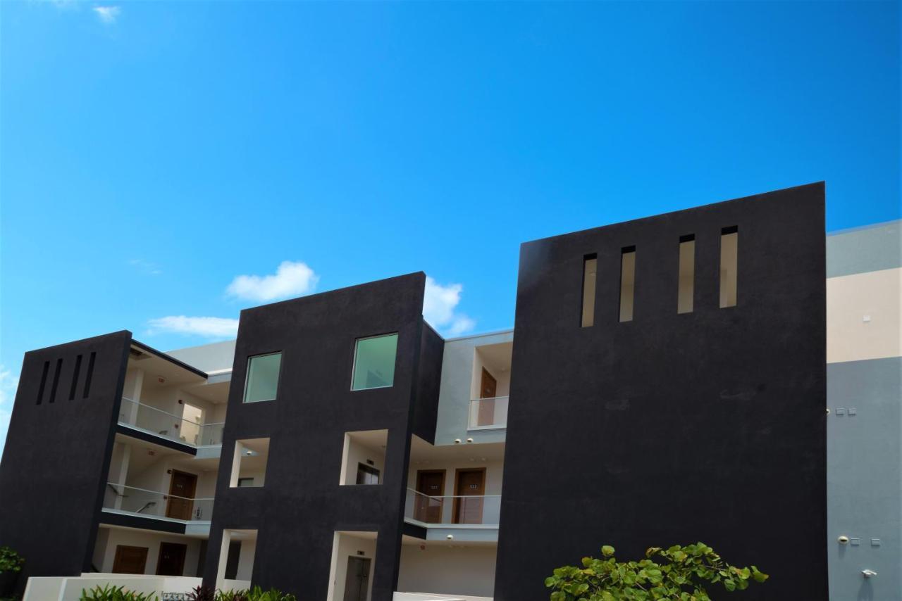 Cayman Luxury Rentals At One Canal Point George Town Exterior photo