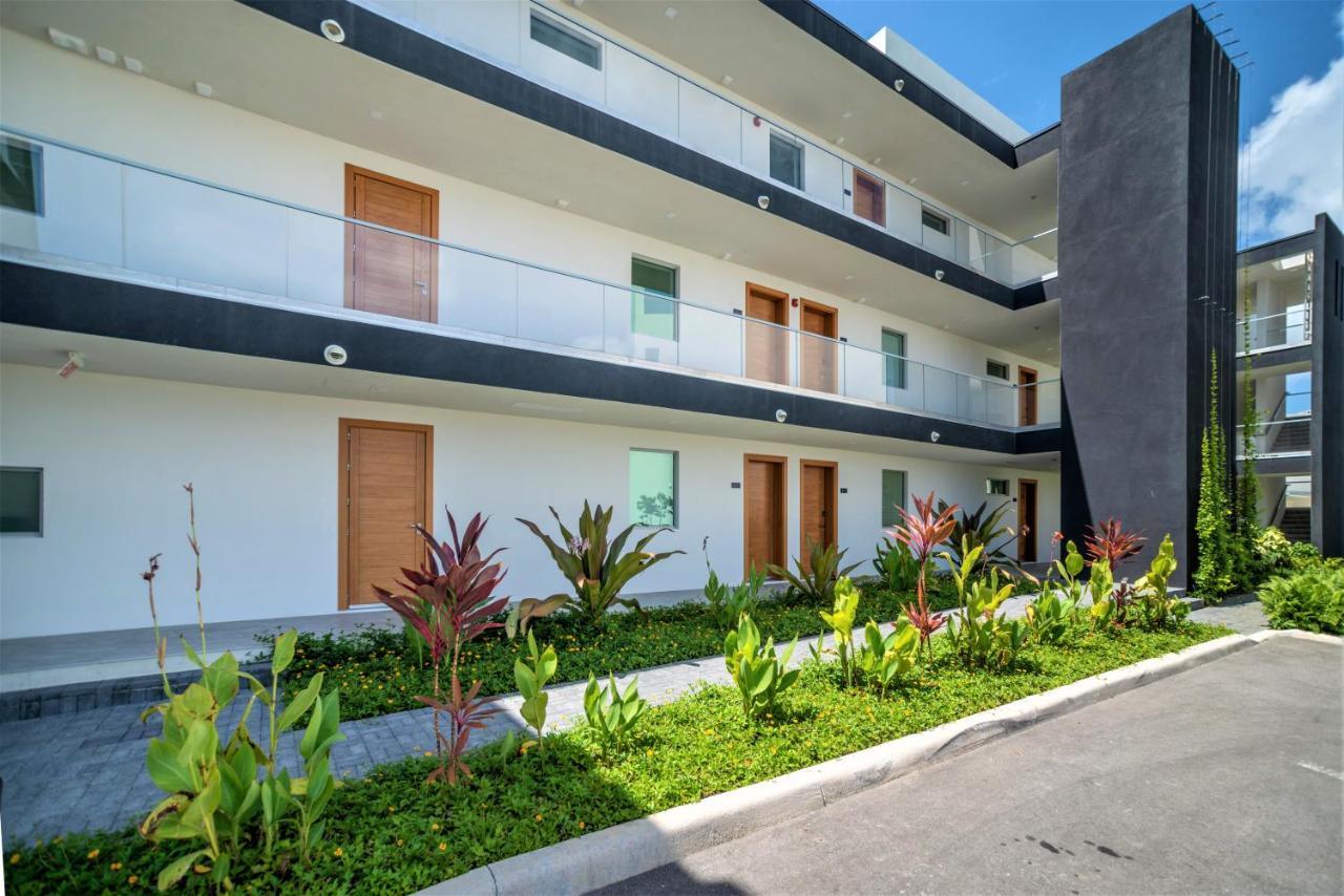 Cayman Luxury Rentals At One Canal Point George Town Exterior photo